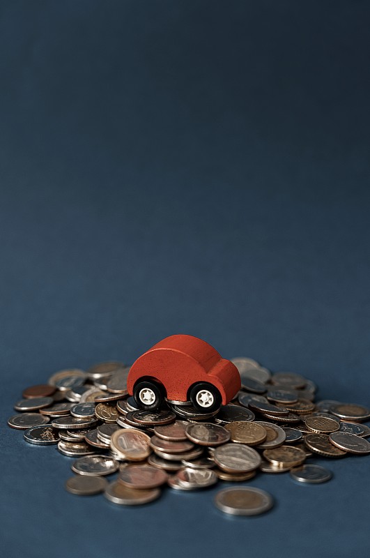 汽车储蓄，小型汽车，汽车贷款，买卖汽车，购买汽车图片下载