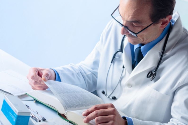 超雄是什么意思?超雄综合征小孩面相有这5个,眼睛间距宽!