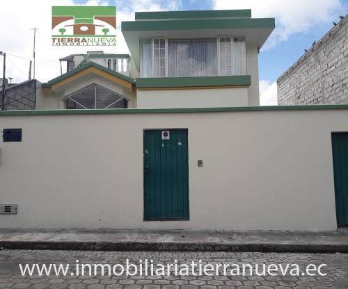 SE VENDE UNA HERMOSA CASA EN OTAVALO