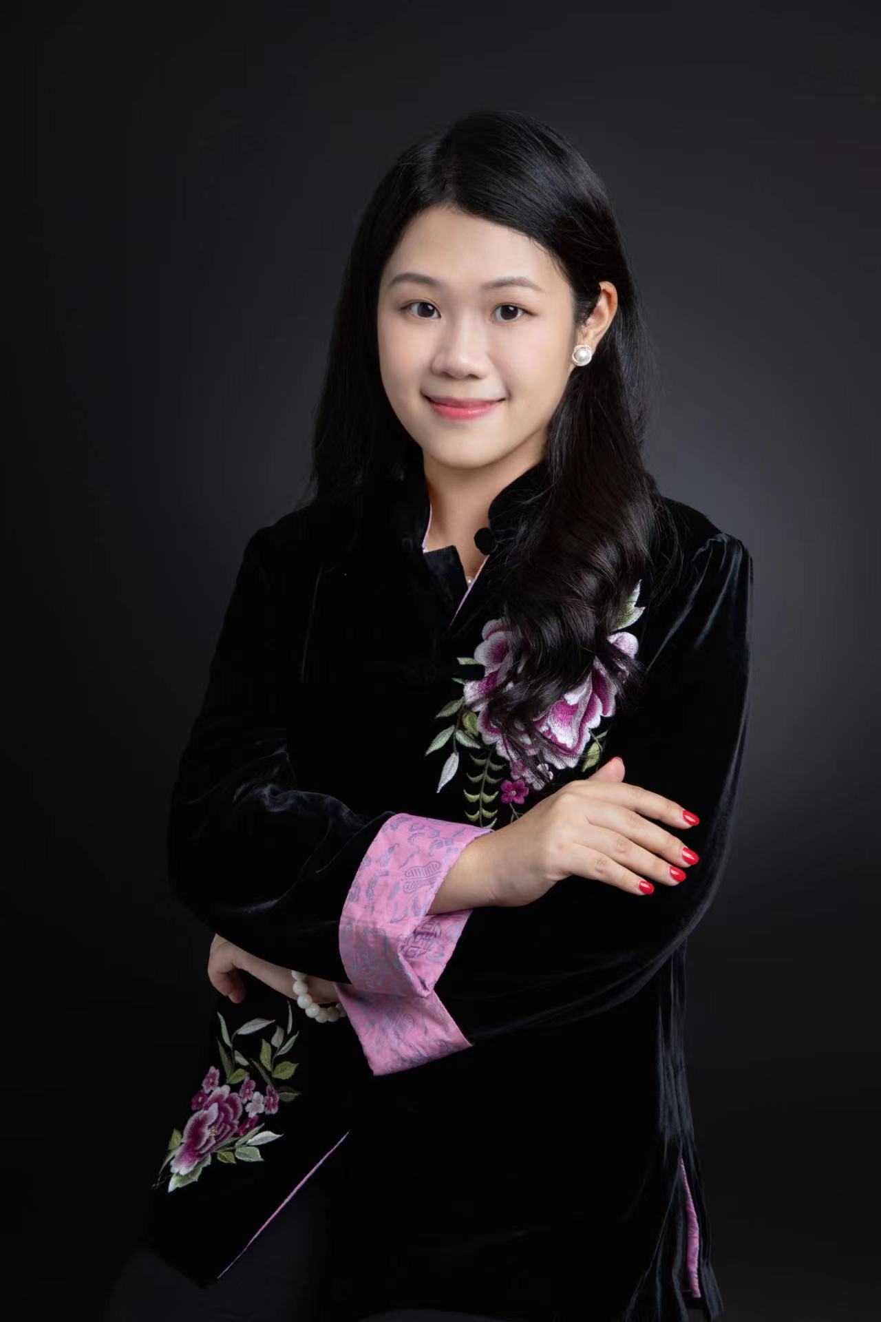 十大杰出新香港青年2024获奖人专访,讲好香港故事,展现“她”力量!